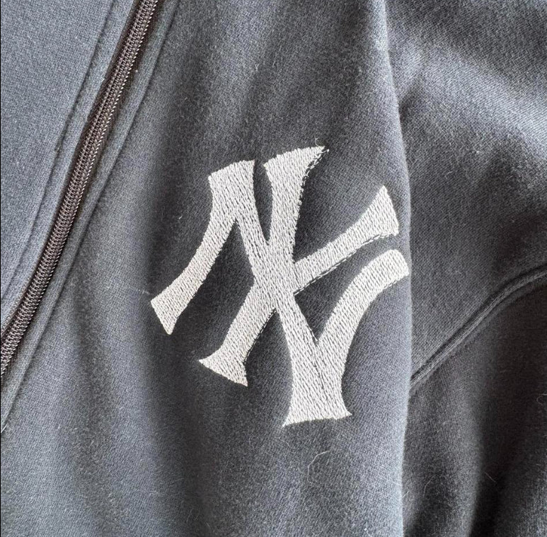 (L) 00’s YANKEES EMBROIDERY ZIP UP JACKET