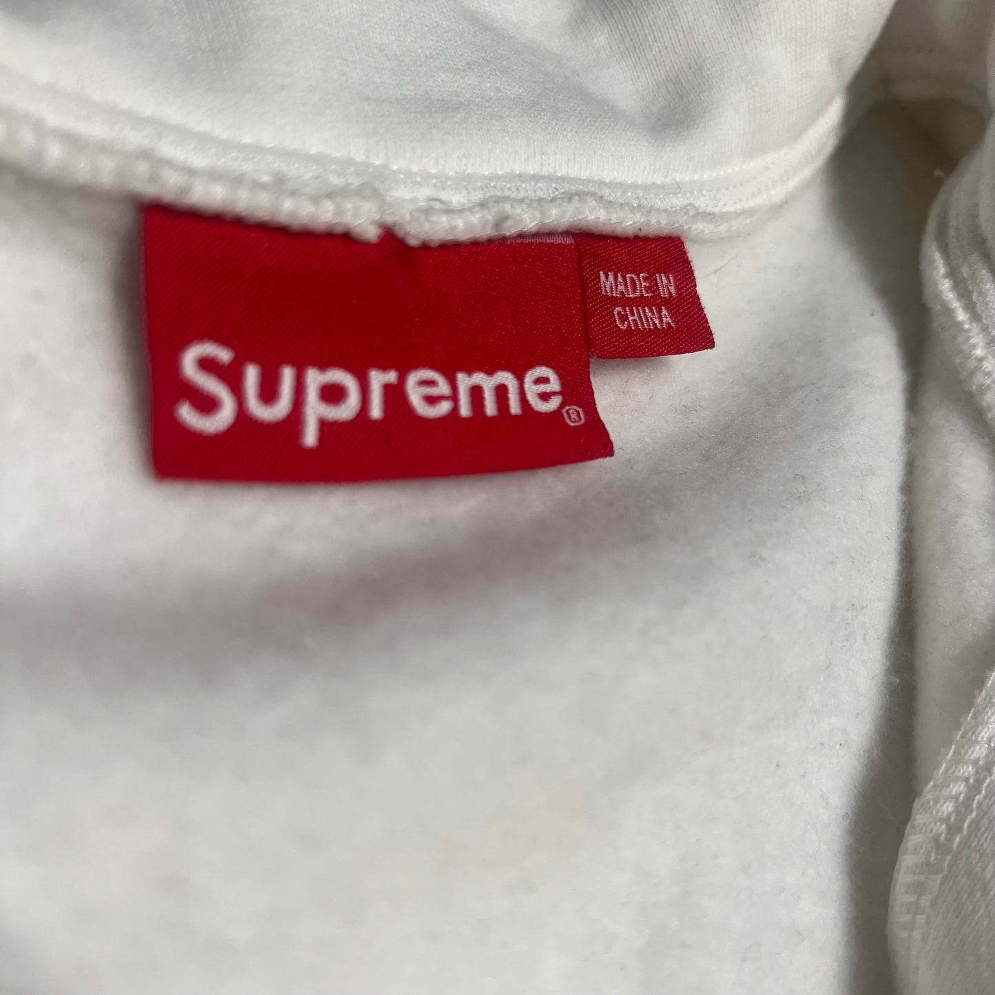 (M) / (L) SUPREME MILANO HALF ZIP PULLOVER