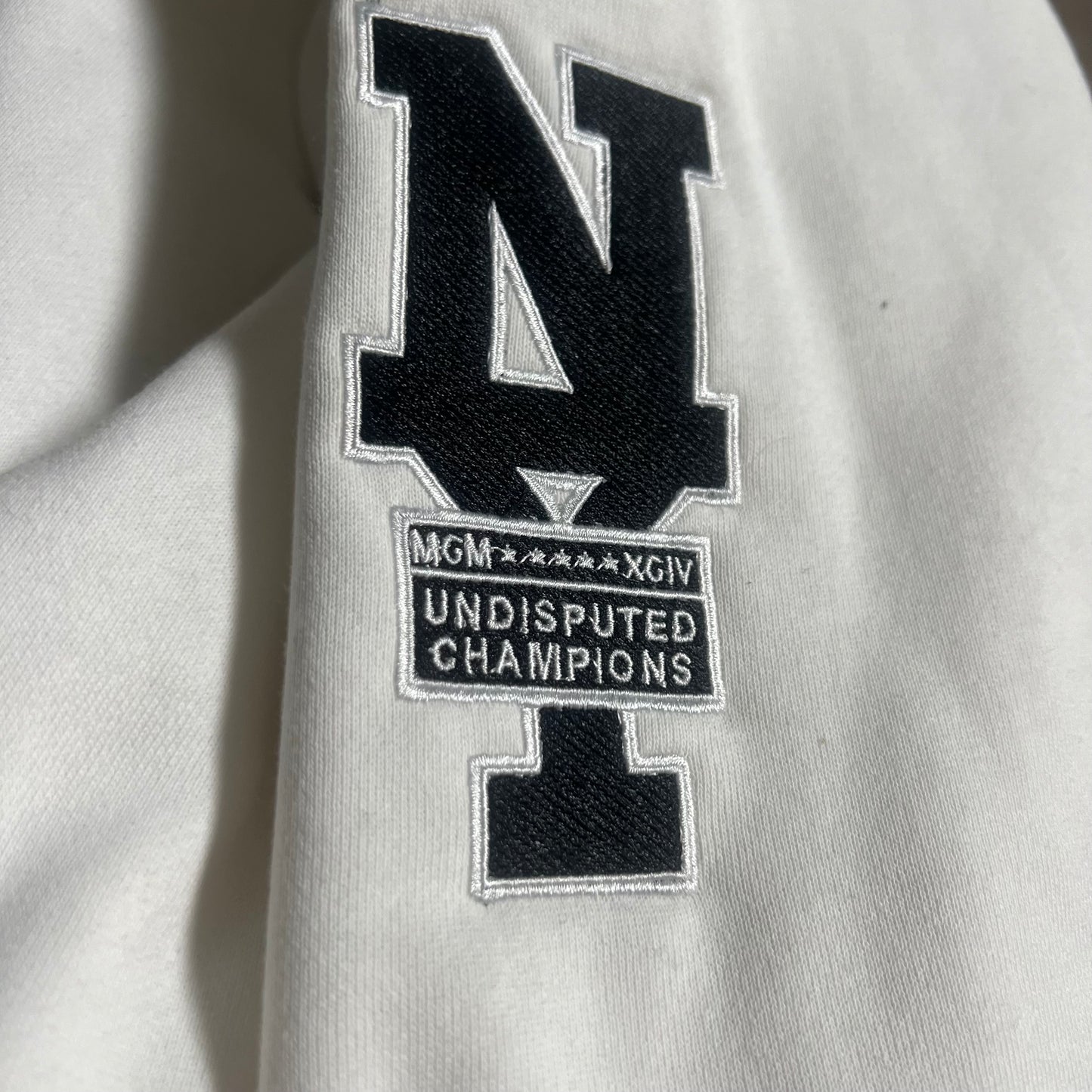 (M) / (L) SUPREME MILANO HALF ZIP PULLOVER
